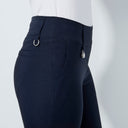 DS Magic Dark Navy Capris F25