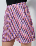 Skirt with a geometric pattern on a plain background