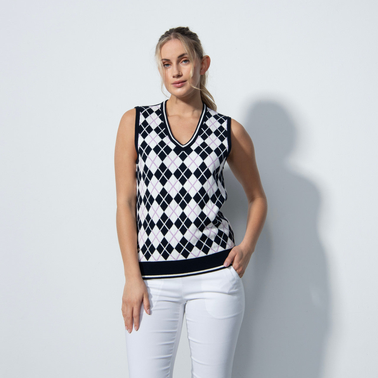 DS Abruzzo Argyle Sweater Vest | Daily Sports USA