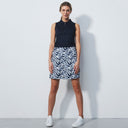 Lens Streamline Art Skort 18"